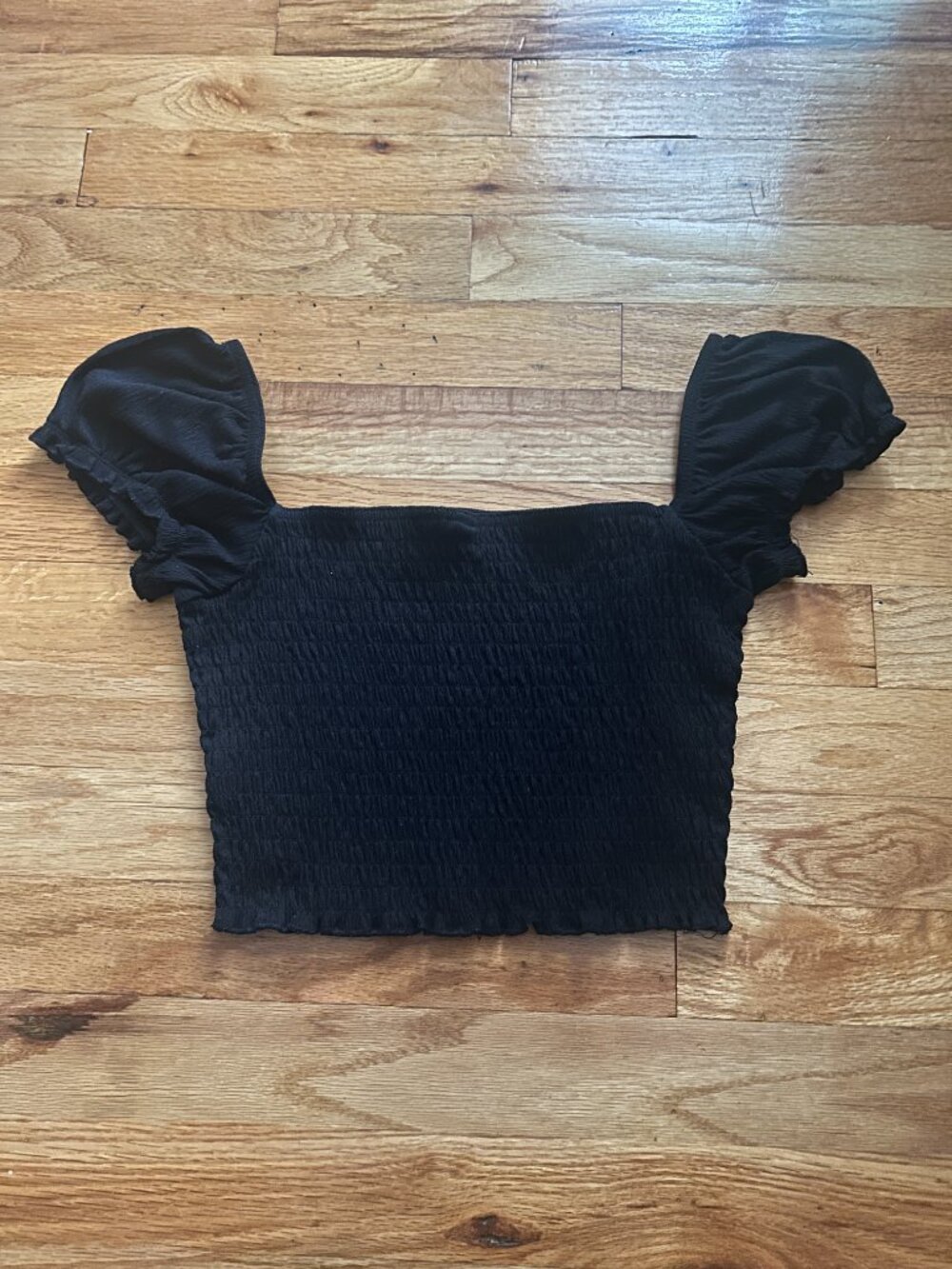 H&M Divided Black Smocked Crop Top Women's Small Cap Sleeve Square Neckline - Picture 2 of 9